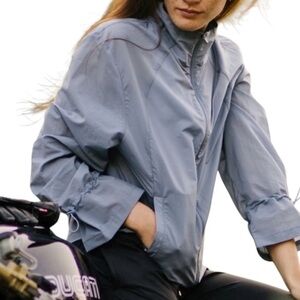 Zyia Active Gray Drawstring Windbreaker. Size Large. NWT